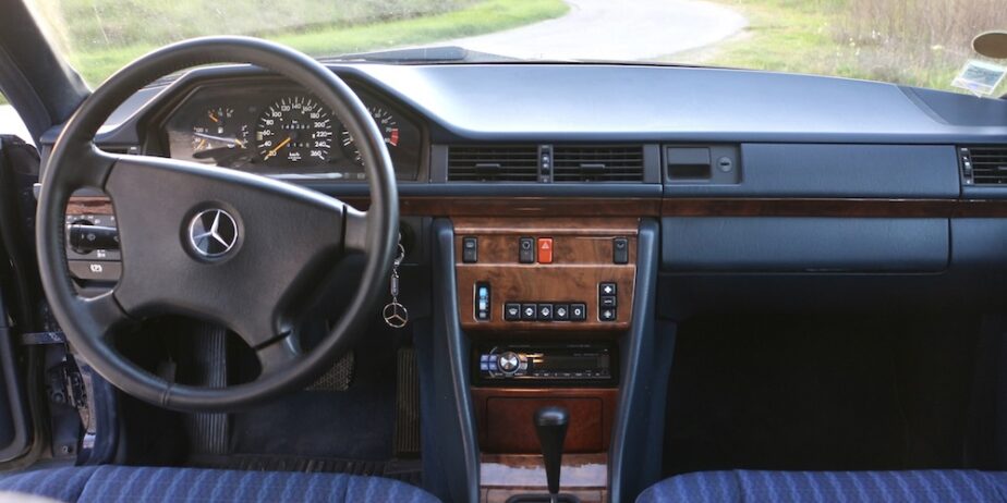 Mercedes 300CE-24 – 1992 – 148000km