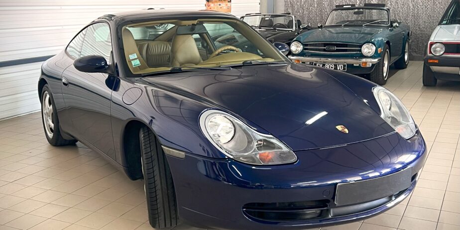 PORSCHE 996 CARRERA