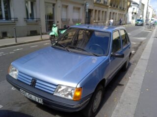 Peugeot 205 automatique