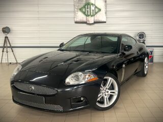 Jaguar XKR 4.2 V8 Coupé 32V 416 cv SUPERCHARGED