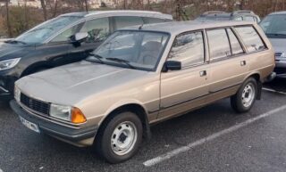 Peugeot 305 GL break