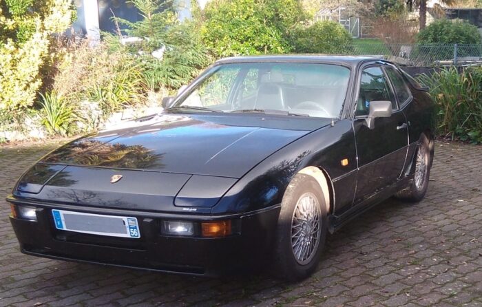 Porsche 924